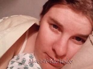 AliceinWonderlandxo