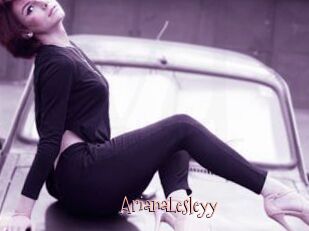 ArianaLesleyy