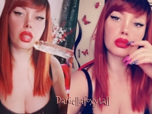 Daniellafoxytall