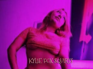 KYLIE_FOX_SQUIRTS