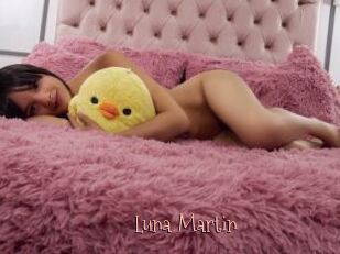 Luna_Martin