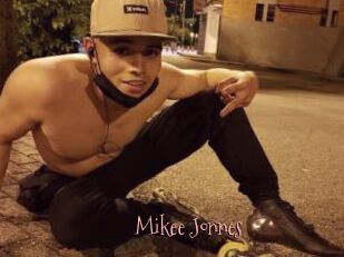 Mikee_Jonnes