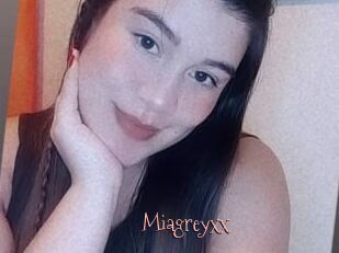 Miagreyxx