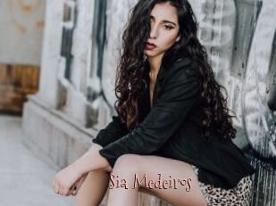 Sia_Medeiros